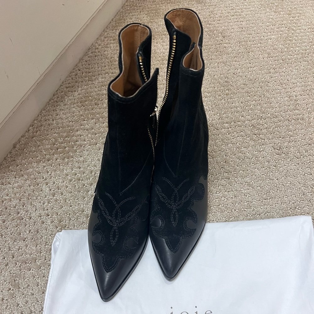 Women Short boots black leather and suede size 6.5